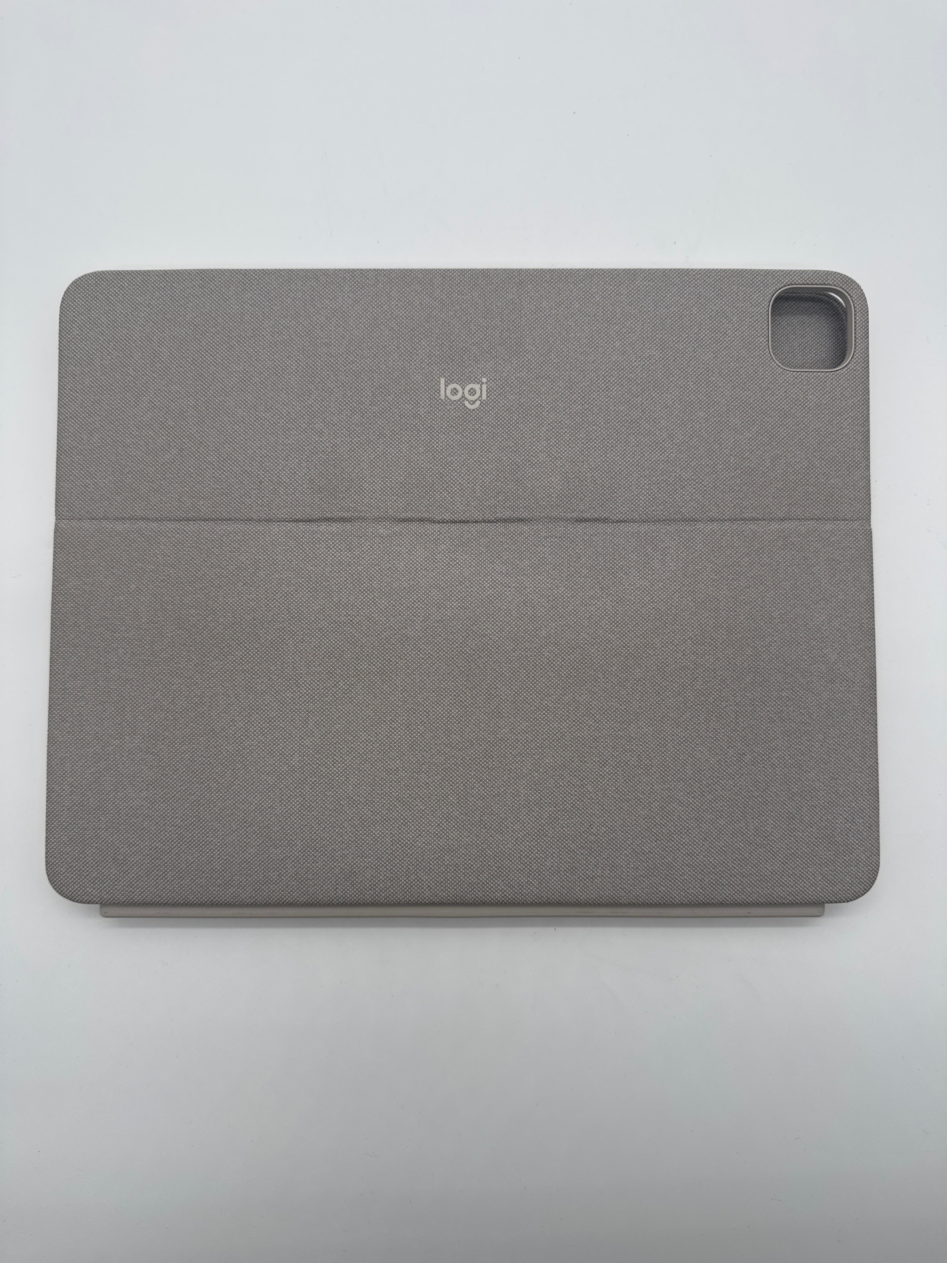 Logitech Sand Logitech Combo Touch per iPad Pro 12,9" (5ª/6ª gen) - Tastiera rimovibile, Trackpad, QWERTZ - Sand