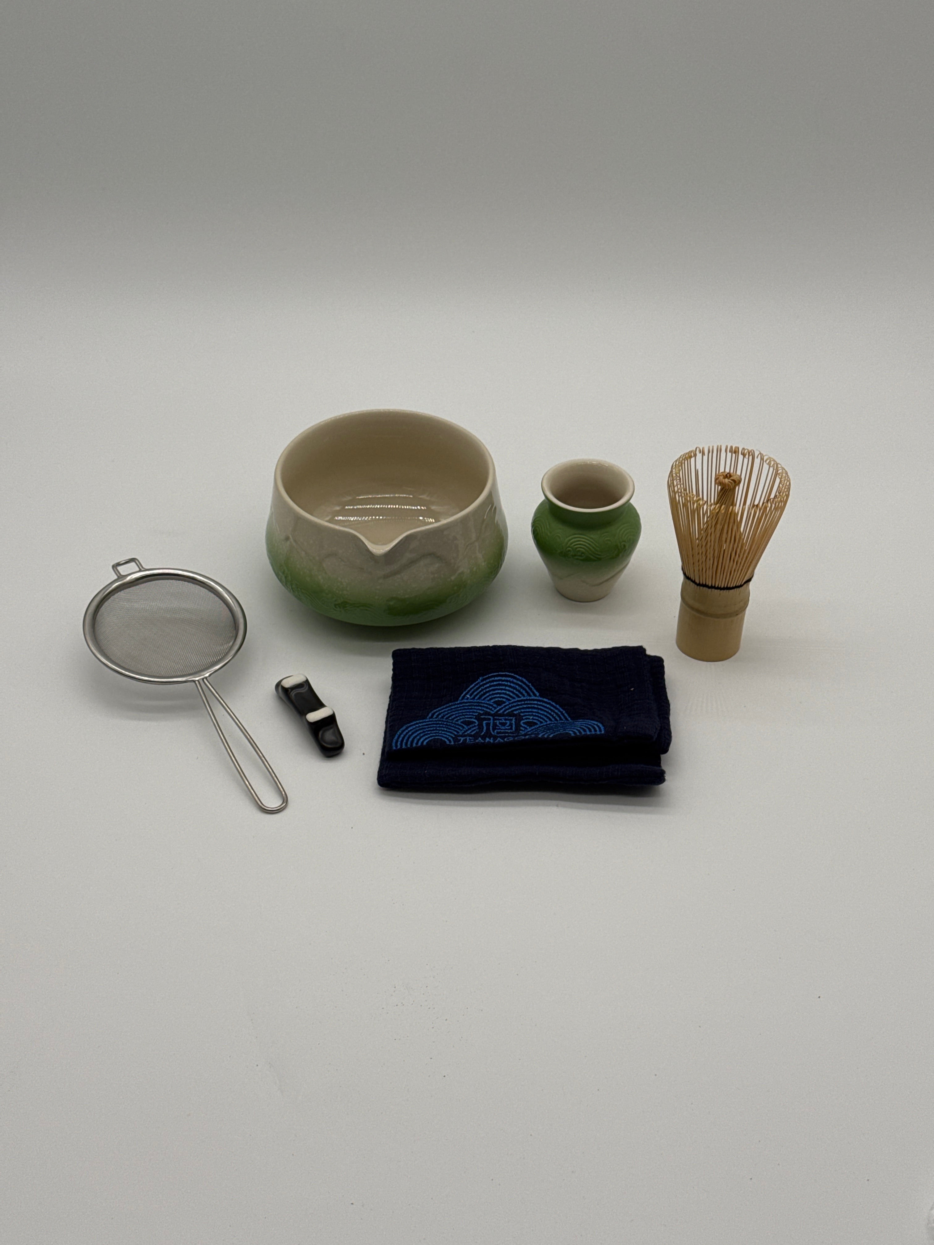 TEANAGOO Set Matcha 7 pezzi Elettrodomestico TEANAGOO Set Matcha 7 pezzi - ciotola con beccuccio, frusta, cucchiaio e colino