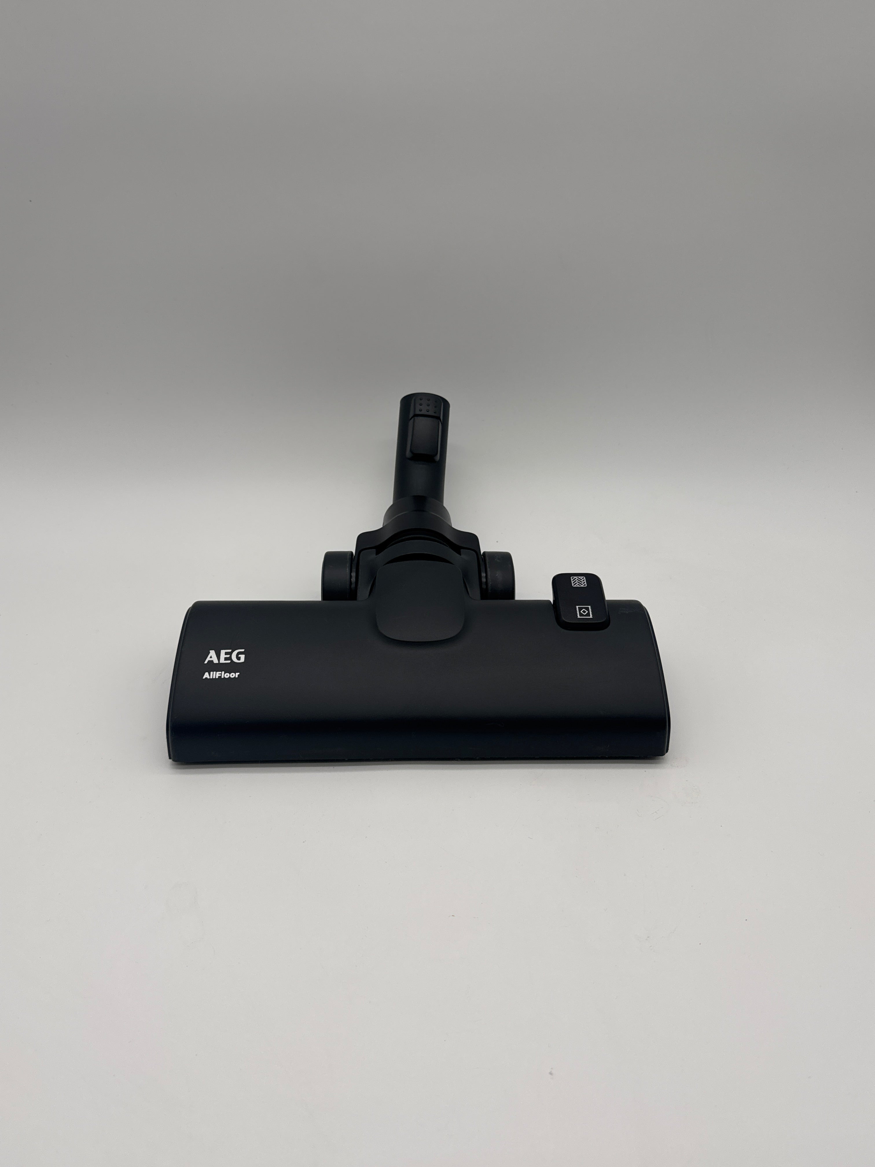 AEG Clean 5000 AB51C1DB Canister Vacs AEG Clean 5000 AB51C1DB aspirapolvere a traino con sacchetto