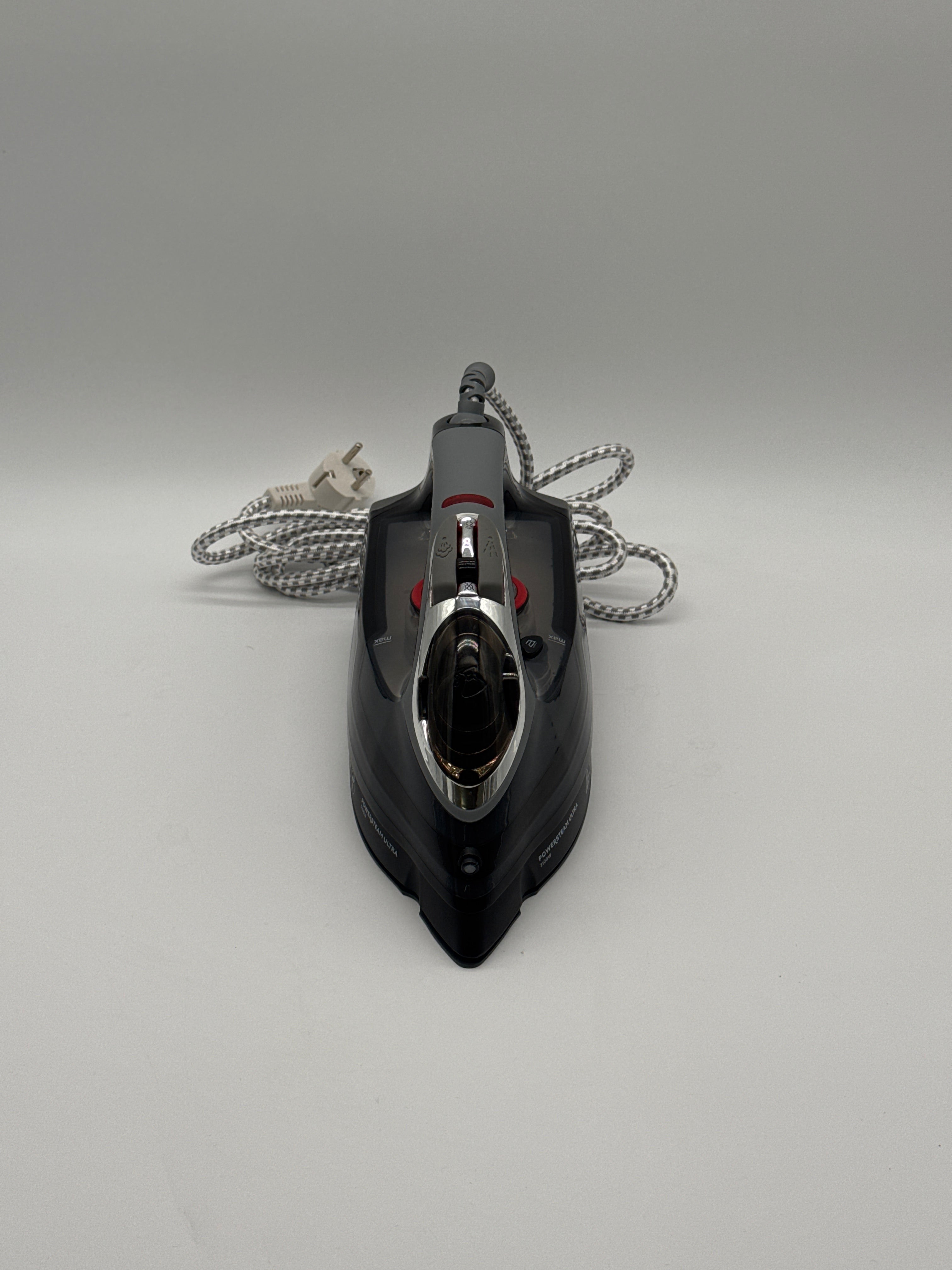Russell Hobbs 20630-56 Power Iron Russell Hobbs 20630-56 Power - Ferro da stiro a vapore 3100W