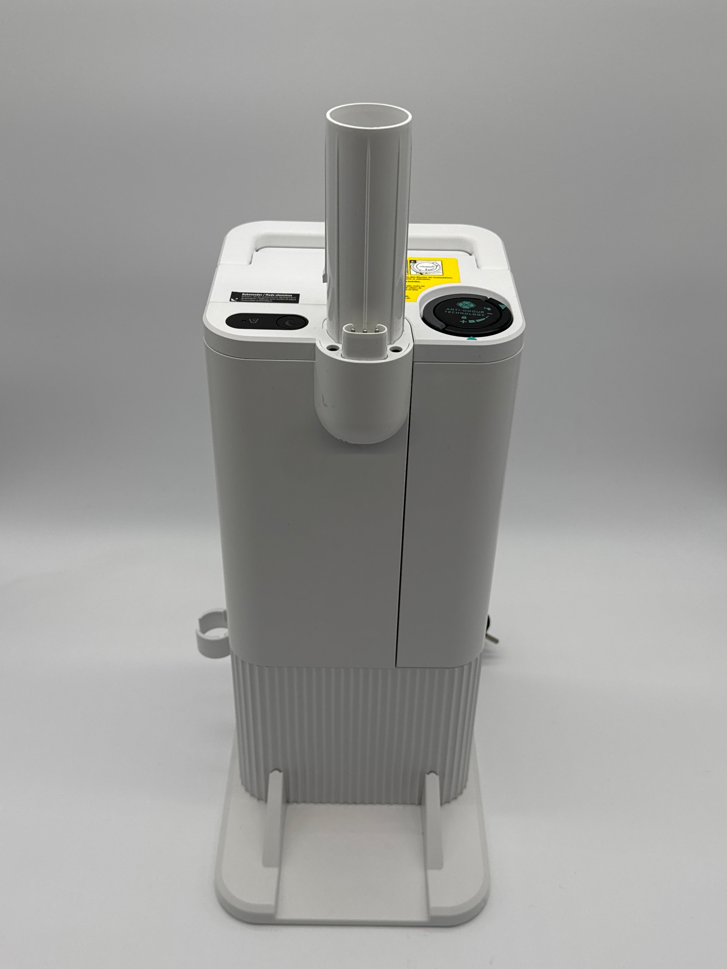 Shark Detect Clean & Empty IW3612EUT Stick Vacuums Shark Detect Clean & Empty IW3612EUT — Aspirapolvere stick con base di svu