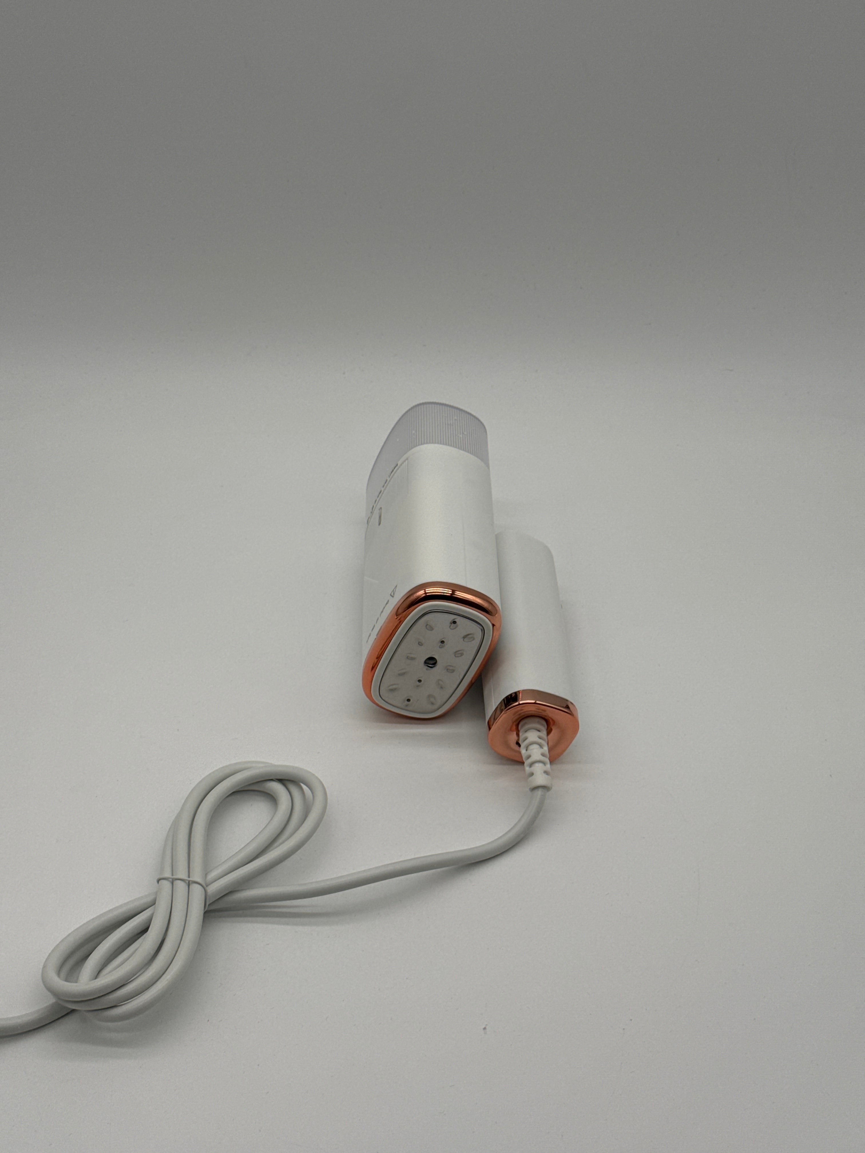 Sconosciuta Iron Ferro da stiro a vapore portatile 1000 W, serbatoio 150 ml, bianco
