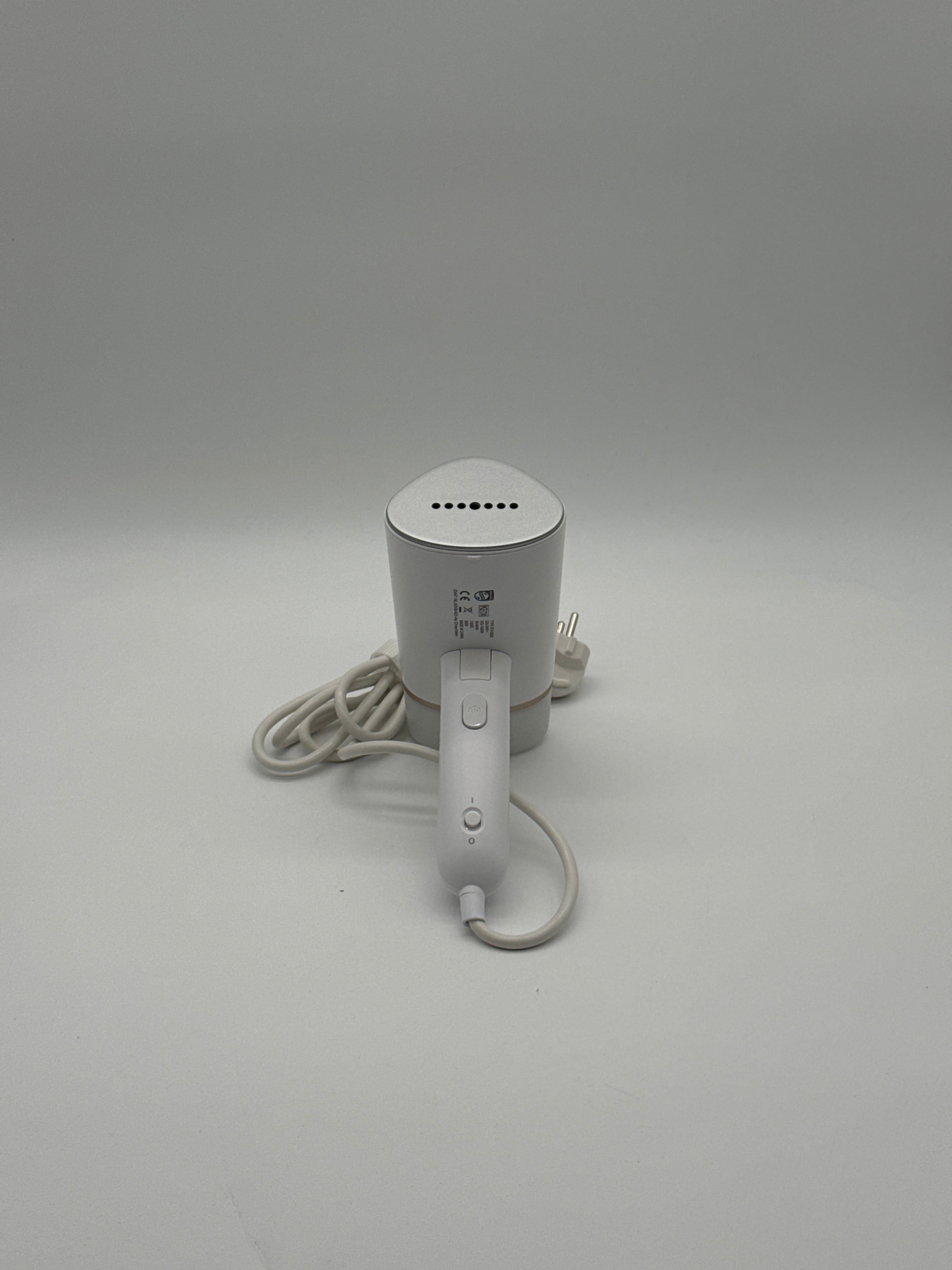 Philips STH3020/10 Steamer verticale Philips STH3020/10 - Steamer verticale 1000W, 20 g/min, serbatoio 120 ml, bianco