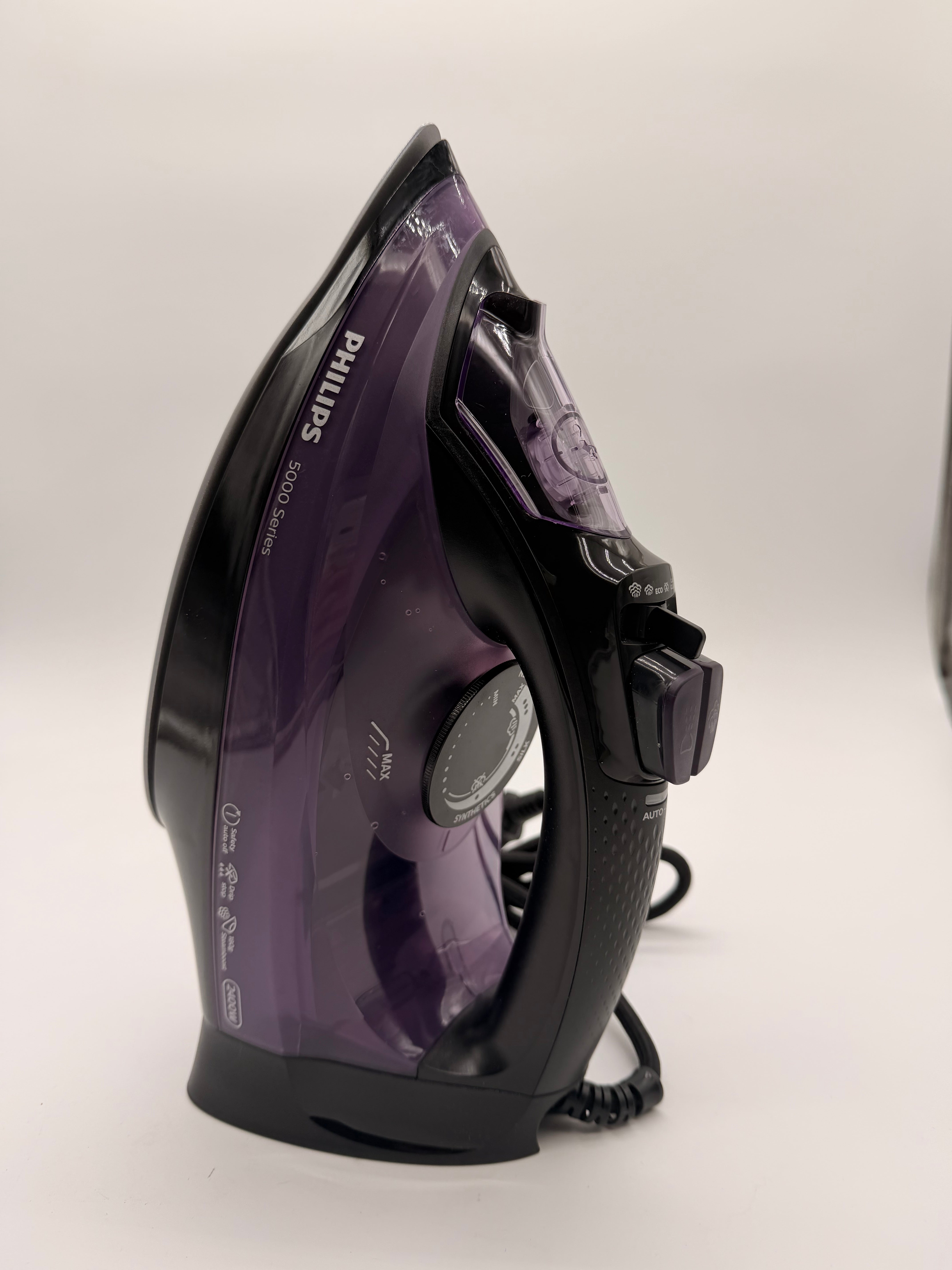 Philips DST5030/80 Iron Philips 5000 Series DST5030/80 - Ferro da stiro a vapore 2.400 W