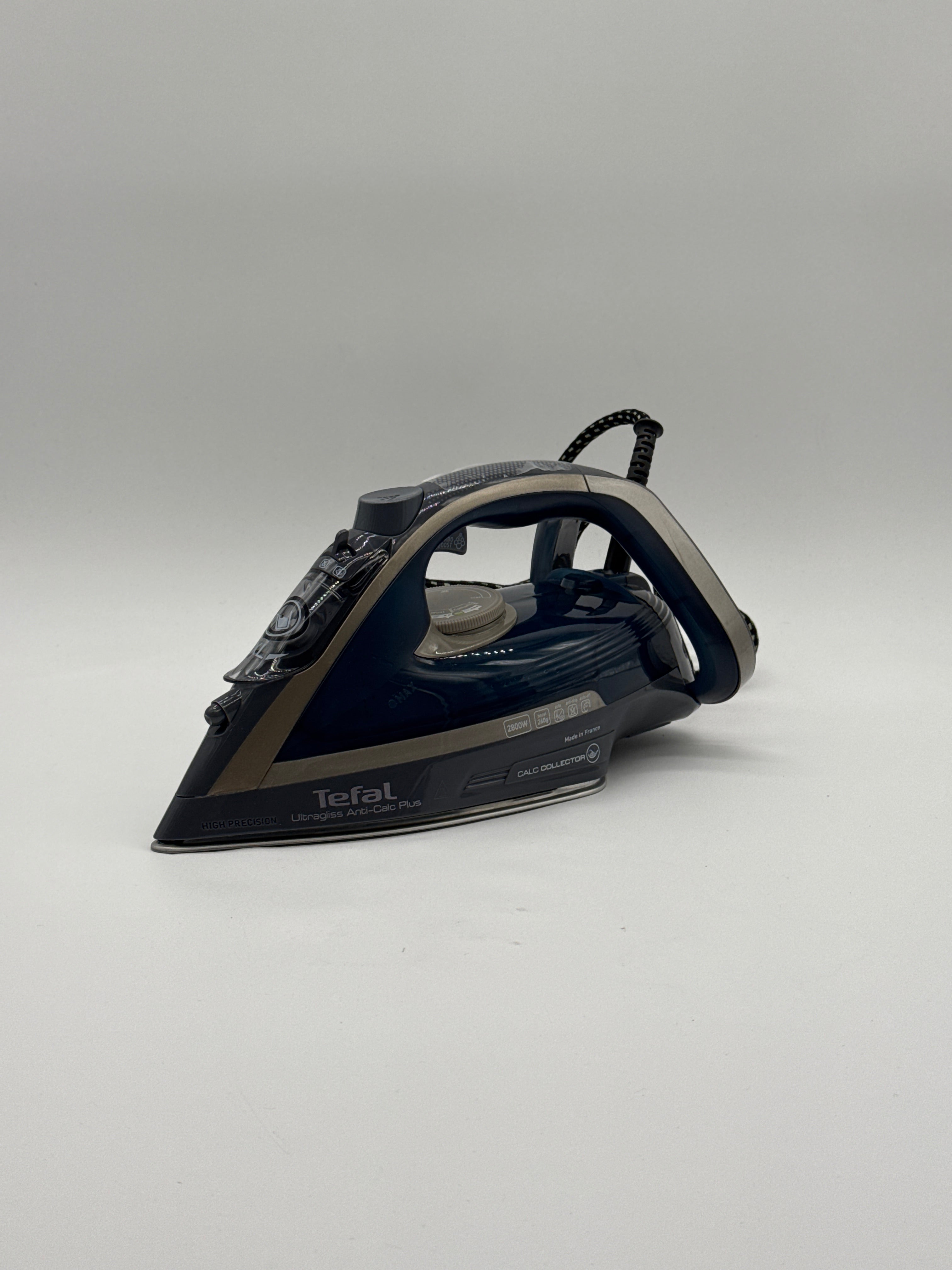 Tefal Ultragliss Plus FV6842 Elettrodomestico Tefal Ultragliss Plus FV6842 - Ferro da stiro a vapore 2800 W
