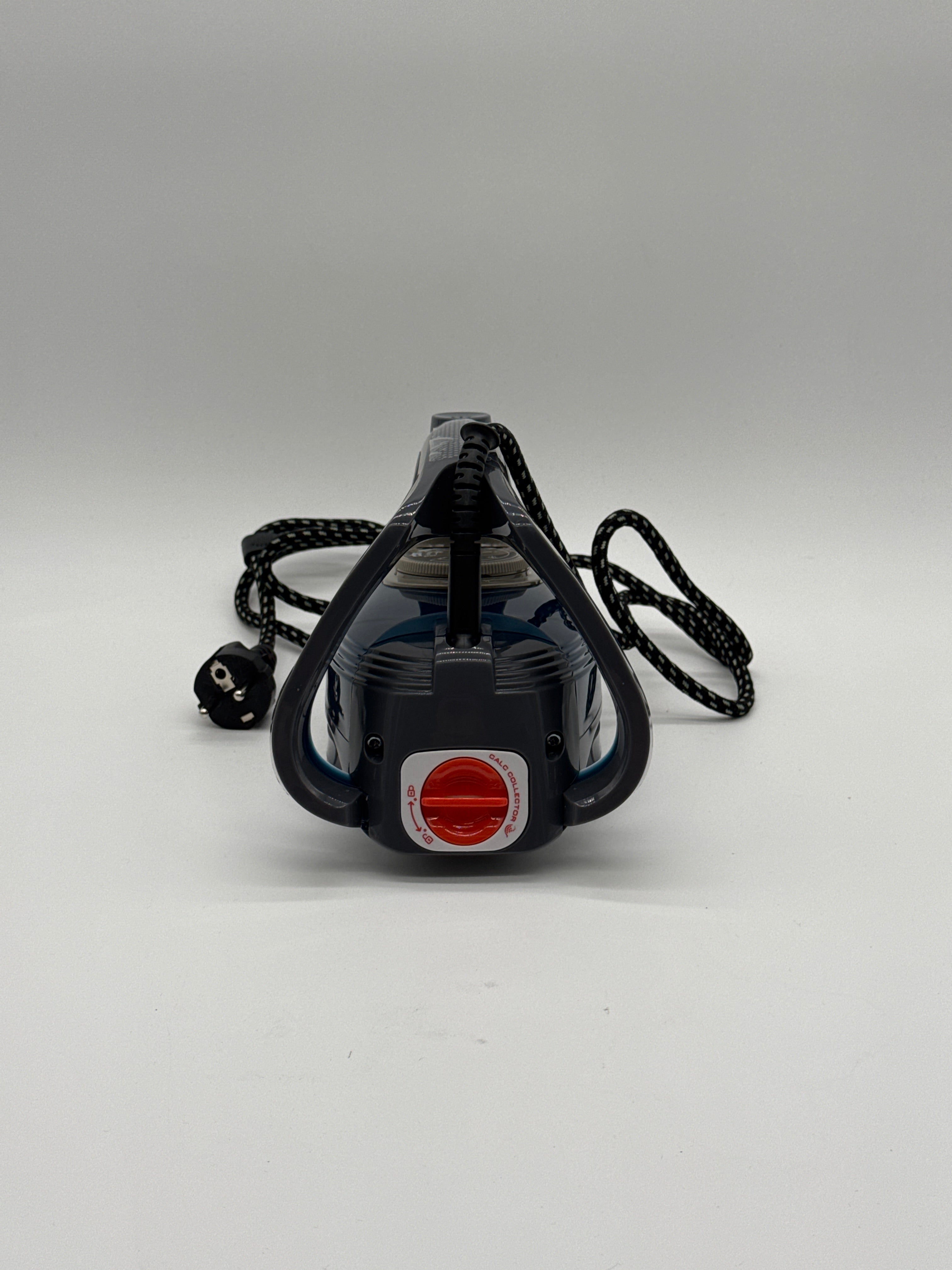 Tefal Ultragliss Plus FV6842 Elettrodomestico Tefal Ultragliss Plus FV6842 - Ferro da stiro a vapore 2800 W