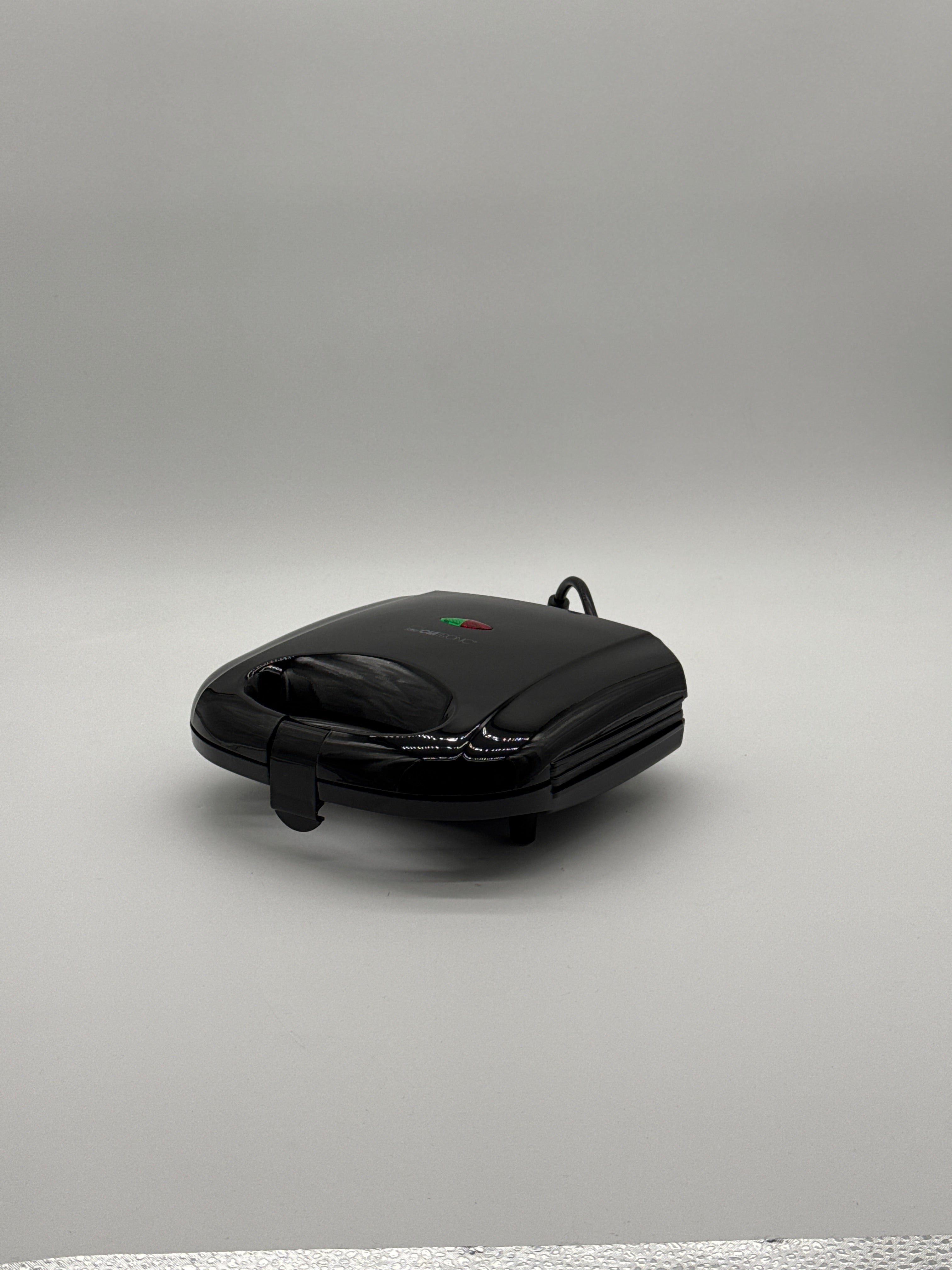 Clatronic ST 3814 Sandwich Makers Clatronic ST 3814 - Sandwich maker 820W nero