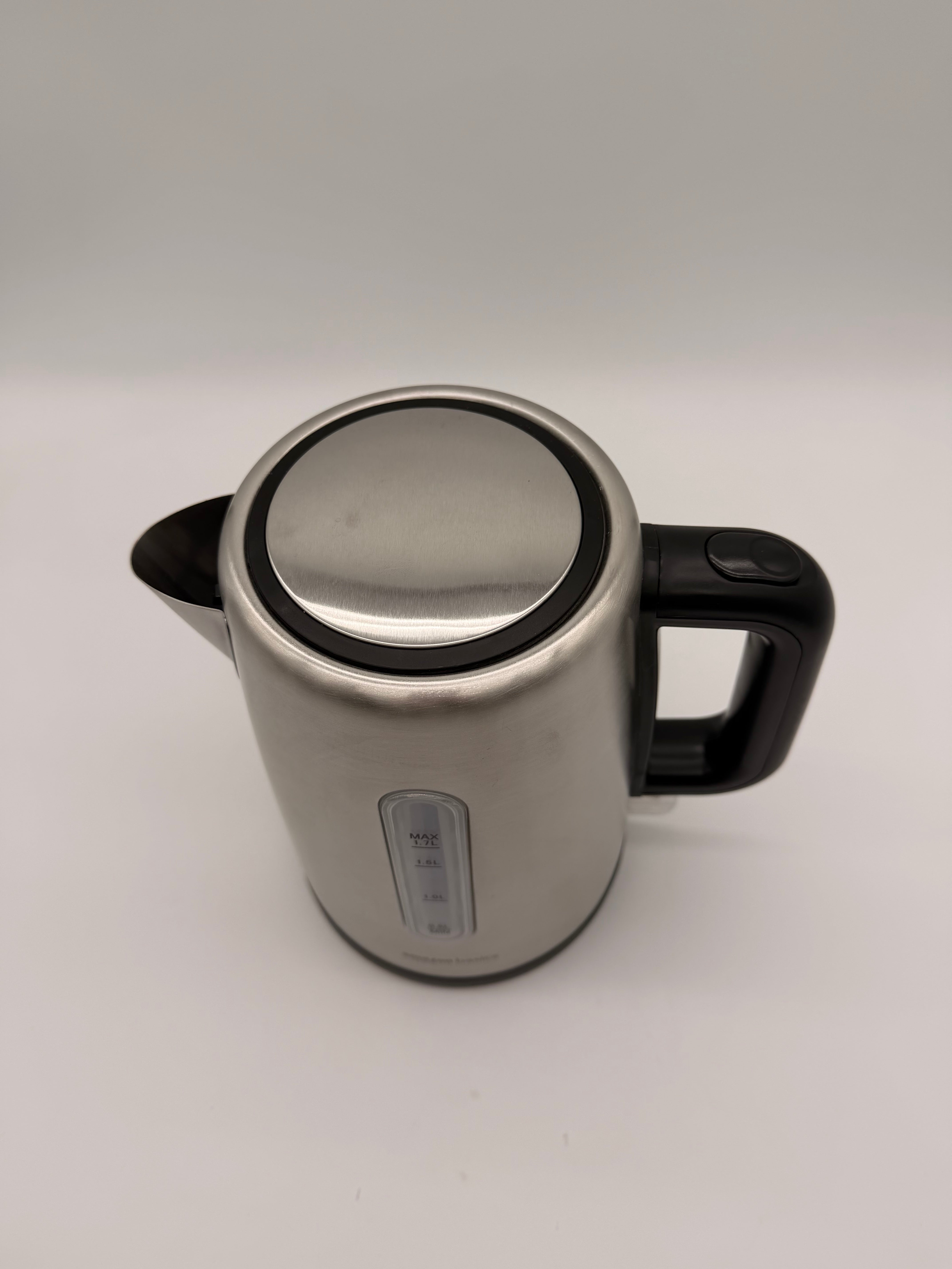 Amazon Basics tragbarer Edelstahl-Wasserkocher 1.7L Elettrodomestico Bollitore elettrico Amazon Basics 1,7 L in acciaio inox,