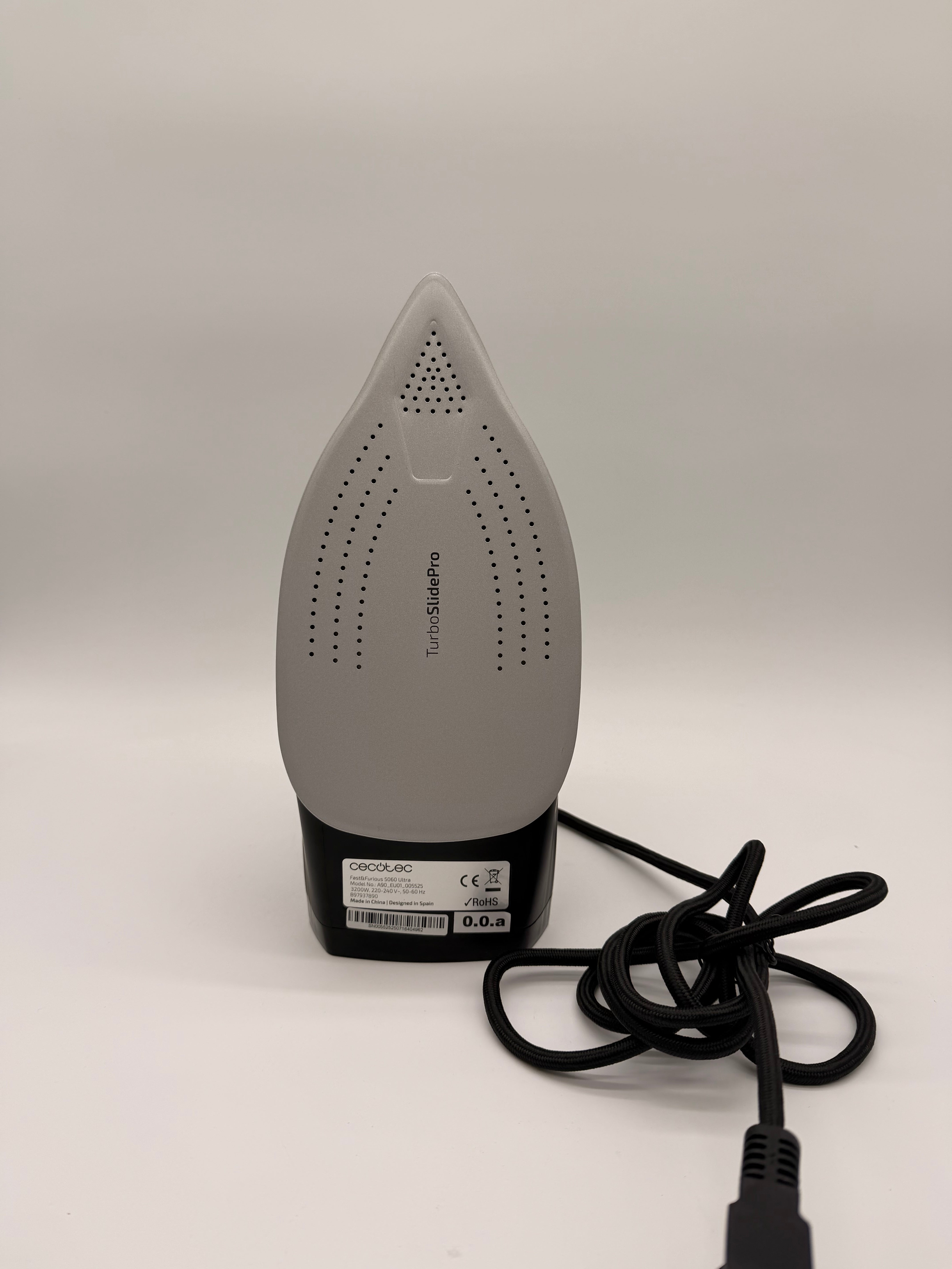 Cecotec Fast&Furious 5060 Ultra Steam Iron Cecotec Fast&Furious 5060 Ultra Steam - Ferro da stiro a vapore 3200W