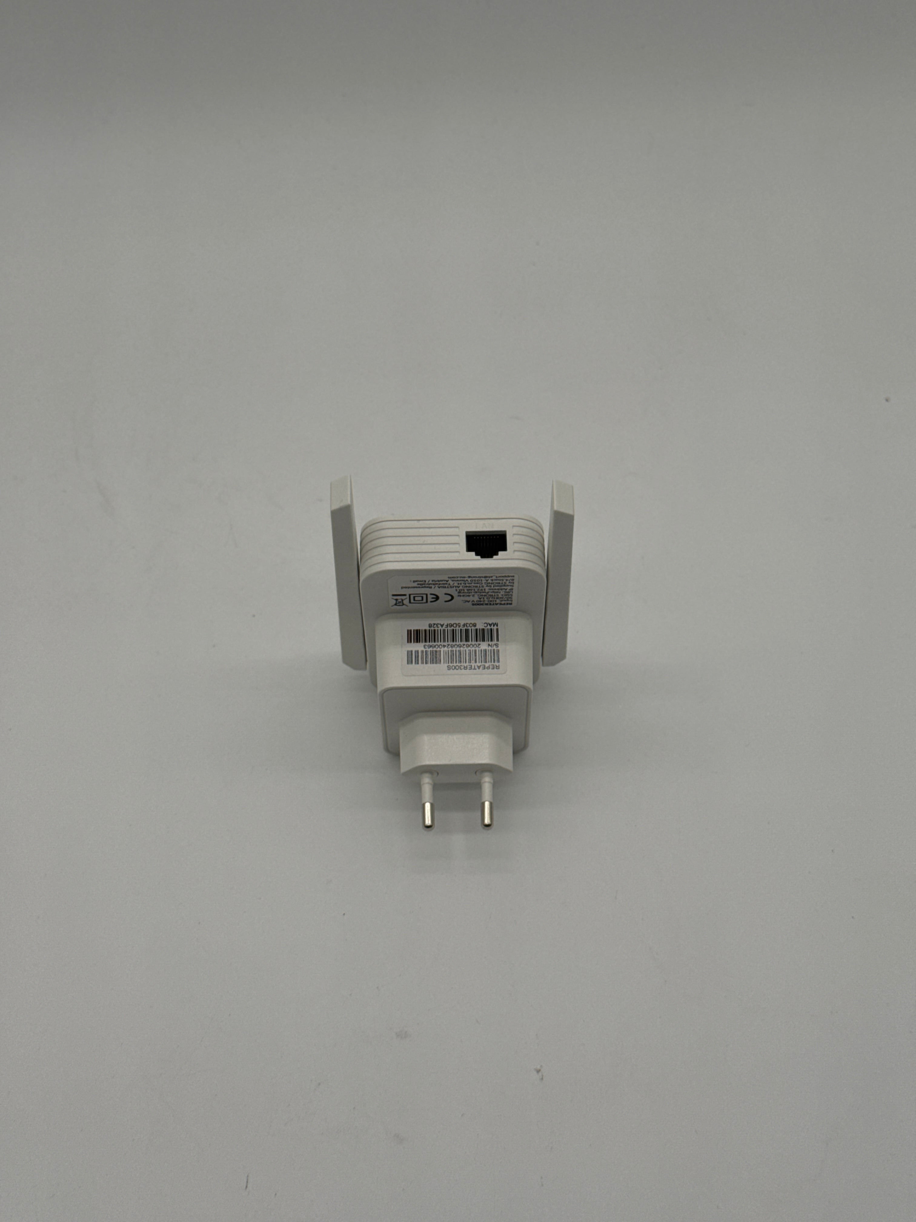 STRONG 300Mbit/s WLAN Verstärker Wireless Access Points STRONG Ripetitore WLAN 300 Mbit/s con porta Ethernet 100 Mbit/s, WPS