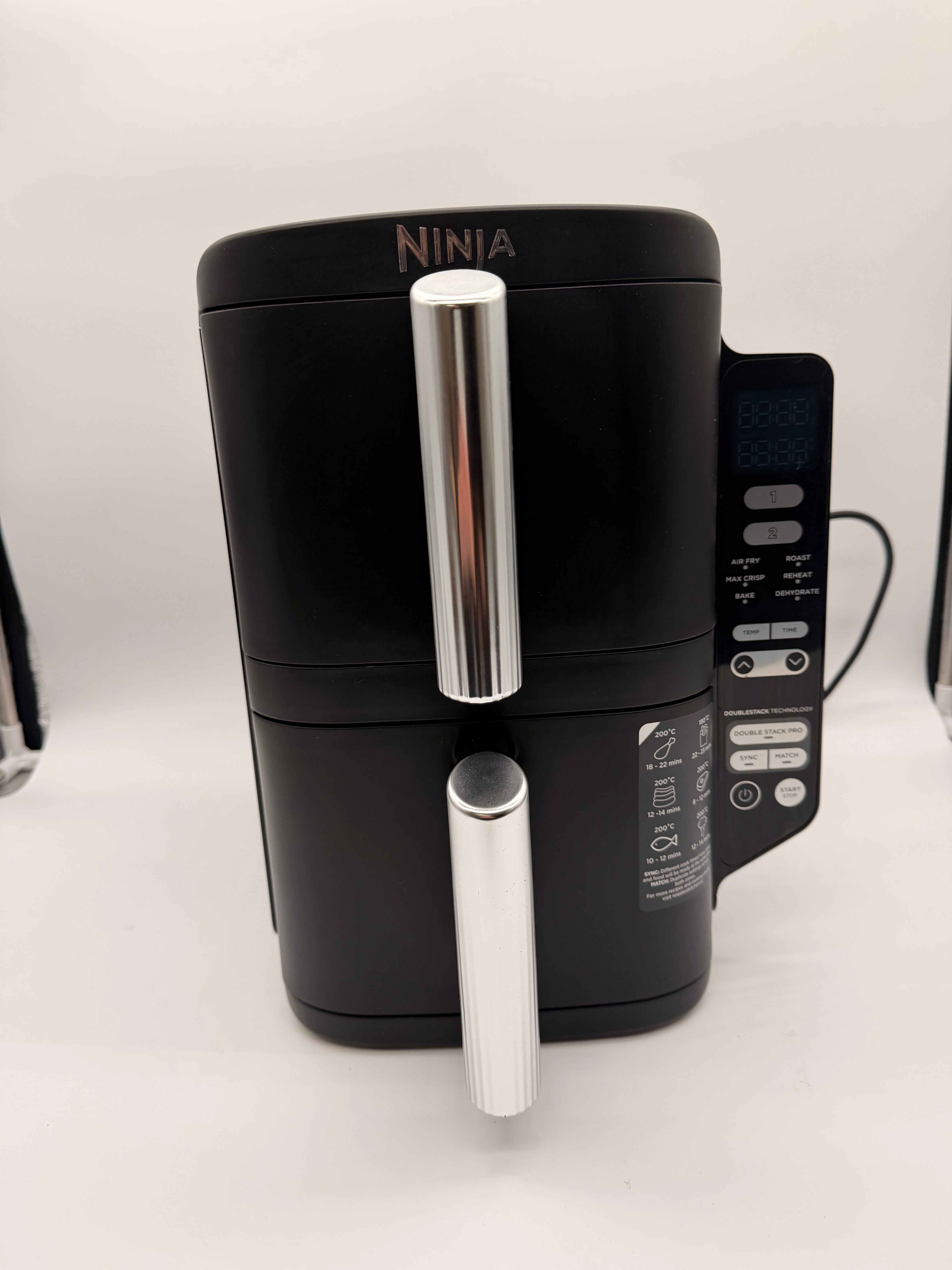 Ninja Electric Cookware Ninja Double Stack Air-Fryer, Friteuse verticale sans huile à 2 tiroirs, 4 niveaux cuisson, 2 tiroirs