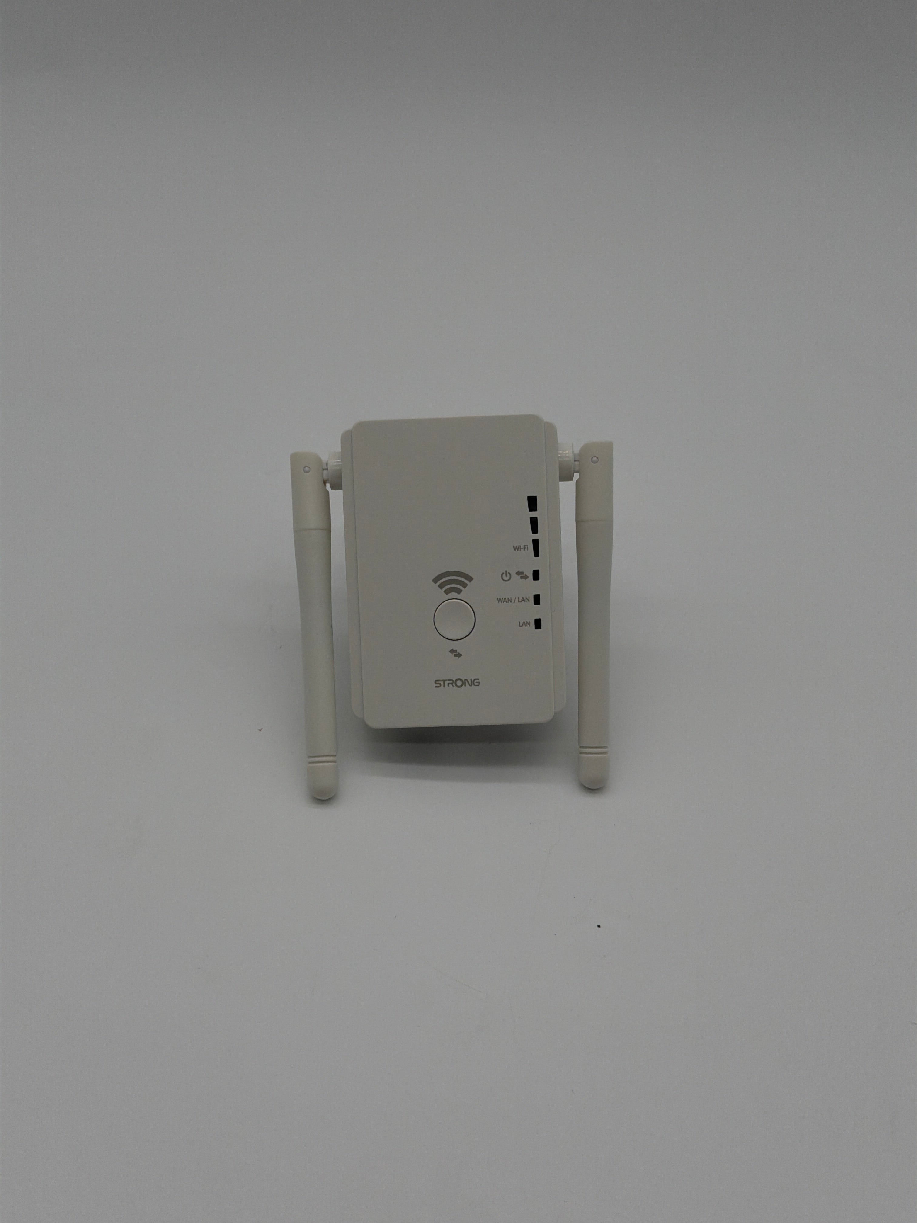 STRONG WLAN Repeater 300 v2 Wi-Fi Range Extenders STRONG WLAN Repeater 300 v2 - Ripetitore Wi‑Fi 300 Mbps (2,4 GHz) bianco