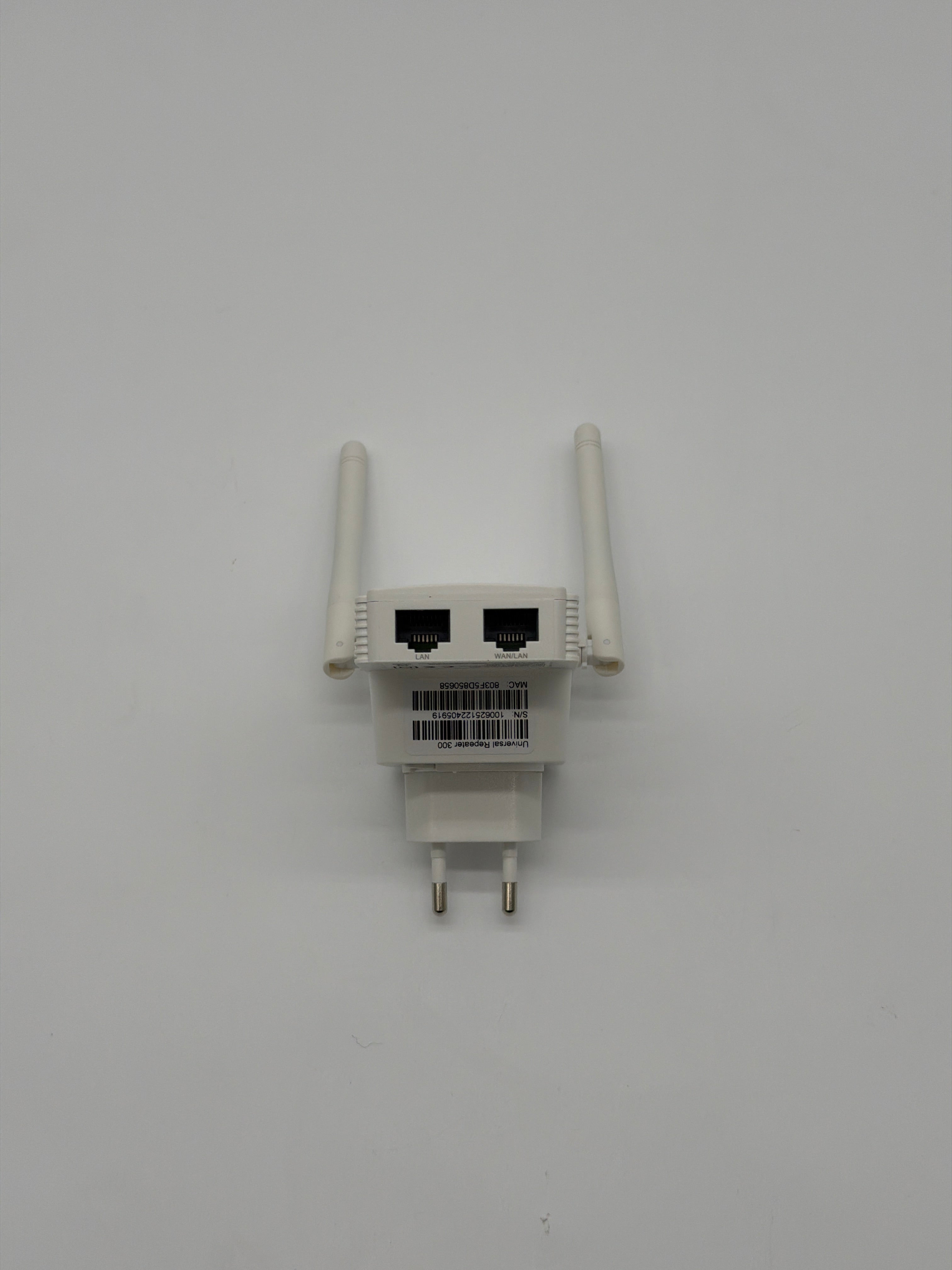 STRONG WLAN Repeater 300 v2 Wi-Fi Range Extenders STRONG WLAN Repeater 300 v2 - Ripetitore Wi‑Fi 300 Mbps (2,4 GHz) bianco