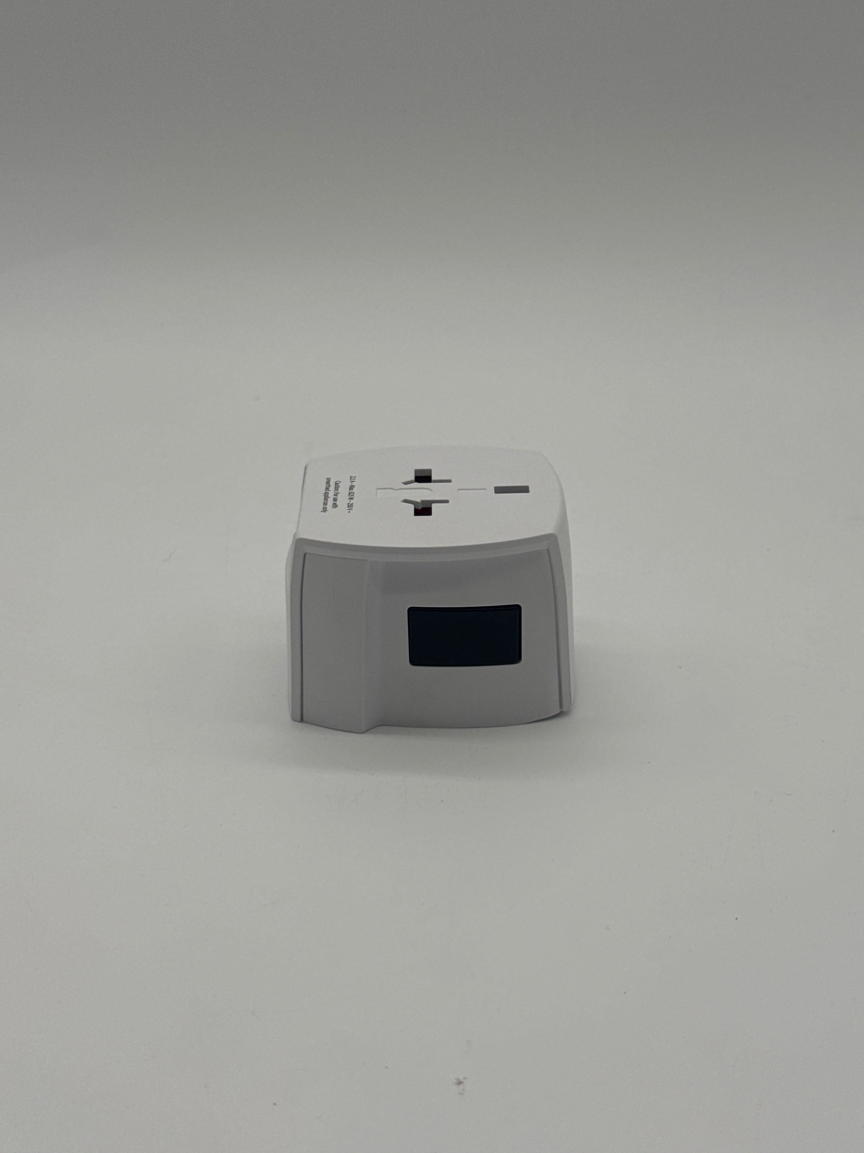 SKROSS 1.302962 Universal Motors SKROSS 1.302962 Adattatore da viaggio universale con 2 porte USB