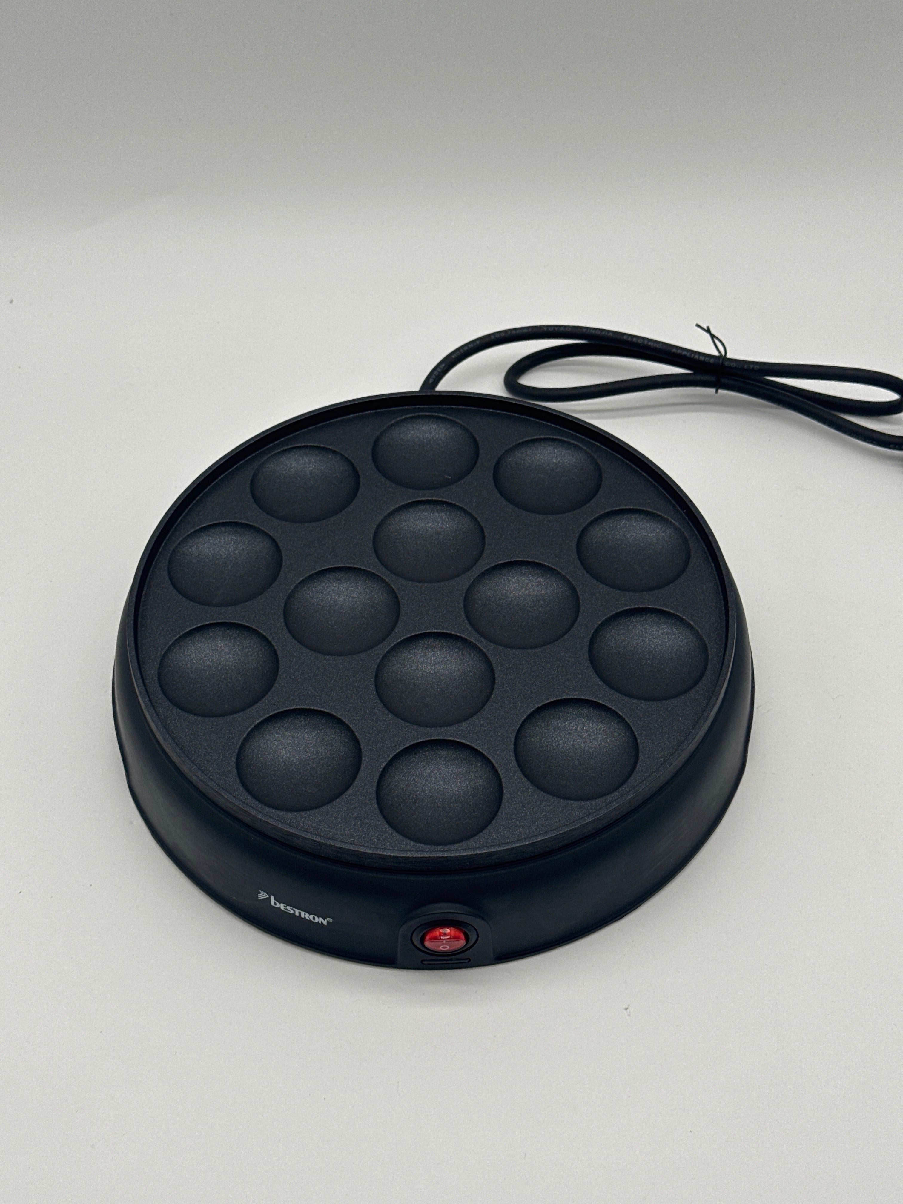 Bestron Sweet Dreams Elettrodomestico Bestron Poffertjes Maker im Retro Design, Mini Pfannkuchen Automat, mit Antihaftbeschic