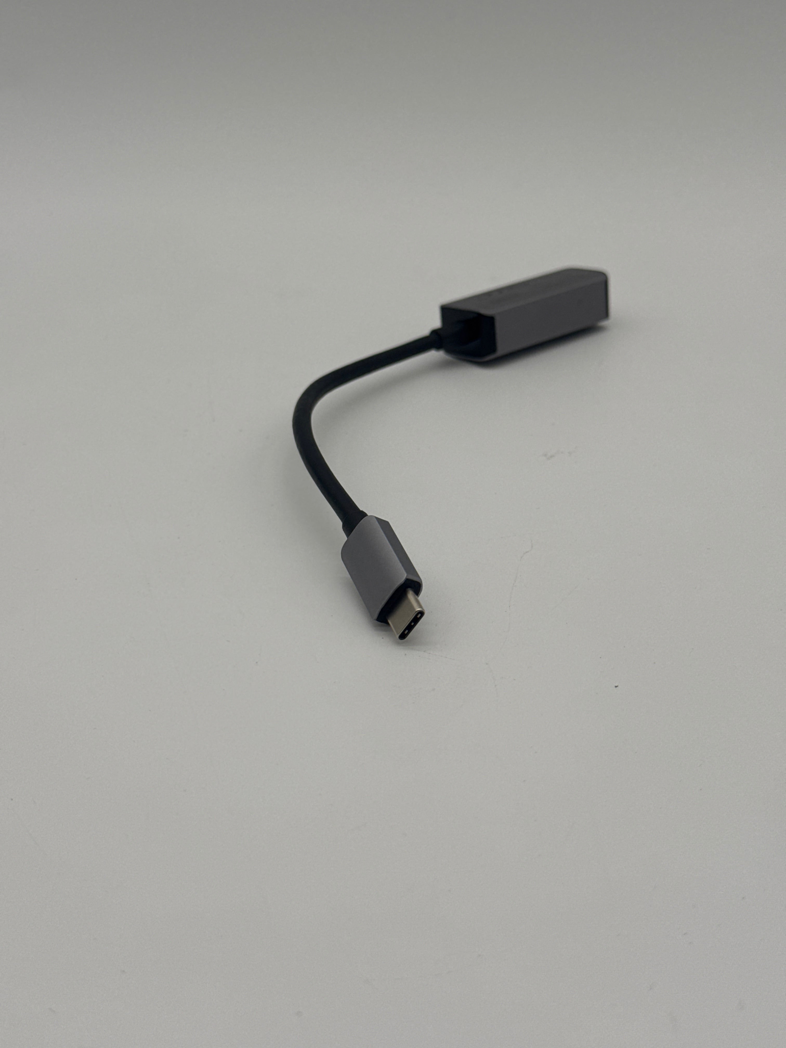 Amazon Basics USB 3.1 Type-C vers Gigabit Ethernet RJ45 Adattatore di rete Amazon Basics Adaptateur Aluminium USB 3.1 Type-C 