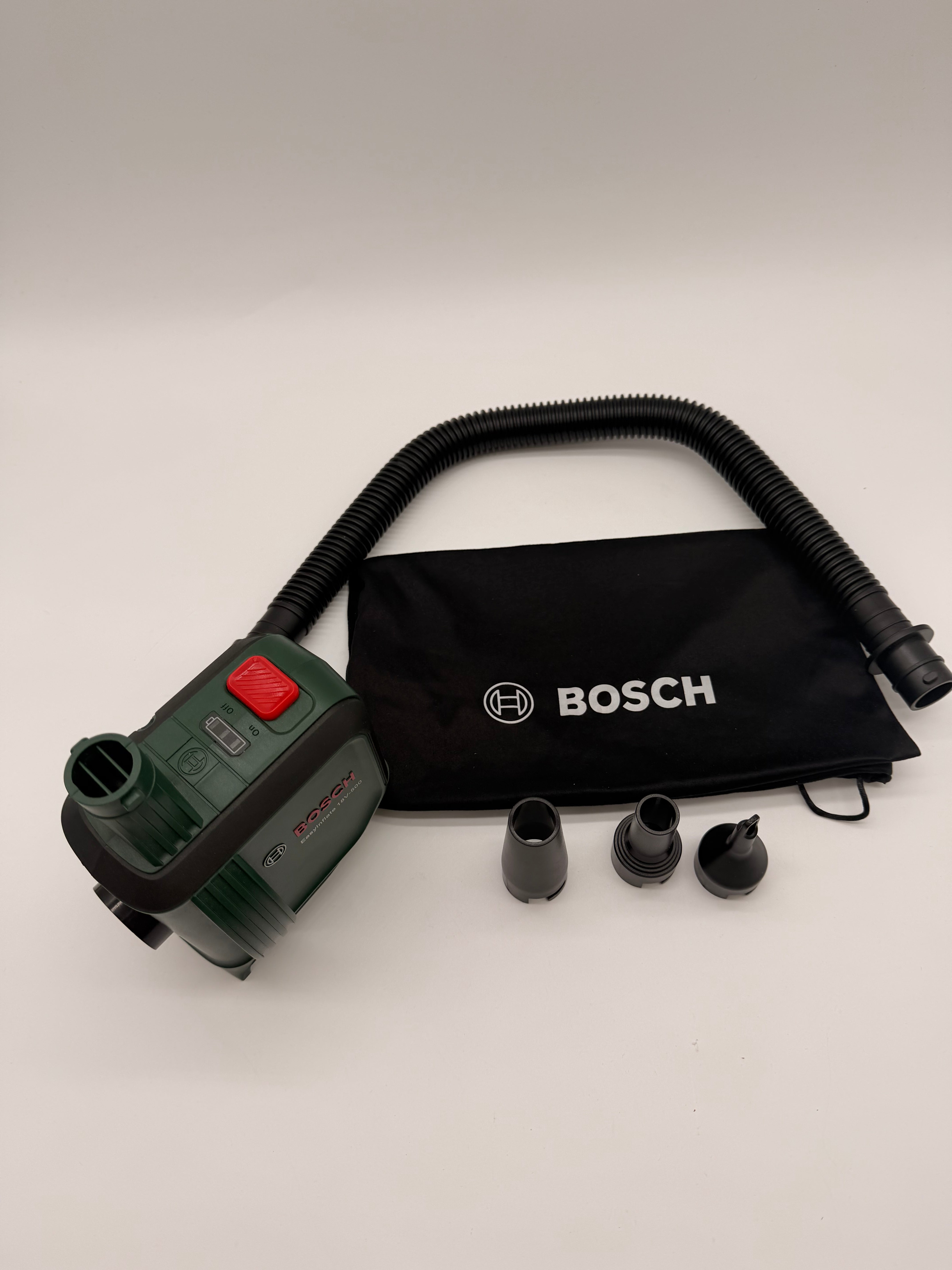 Bosch EasyInflate 18V-500 Portable Wardrobes Bosch EasyInflate 18V-500 — Compressore/gonfiatore a batteria