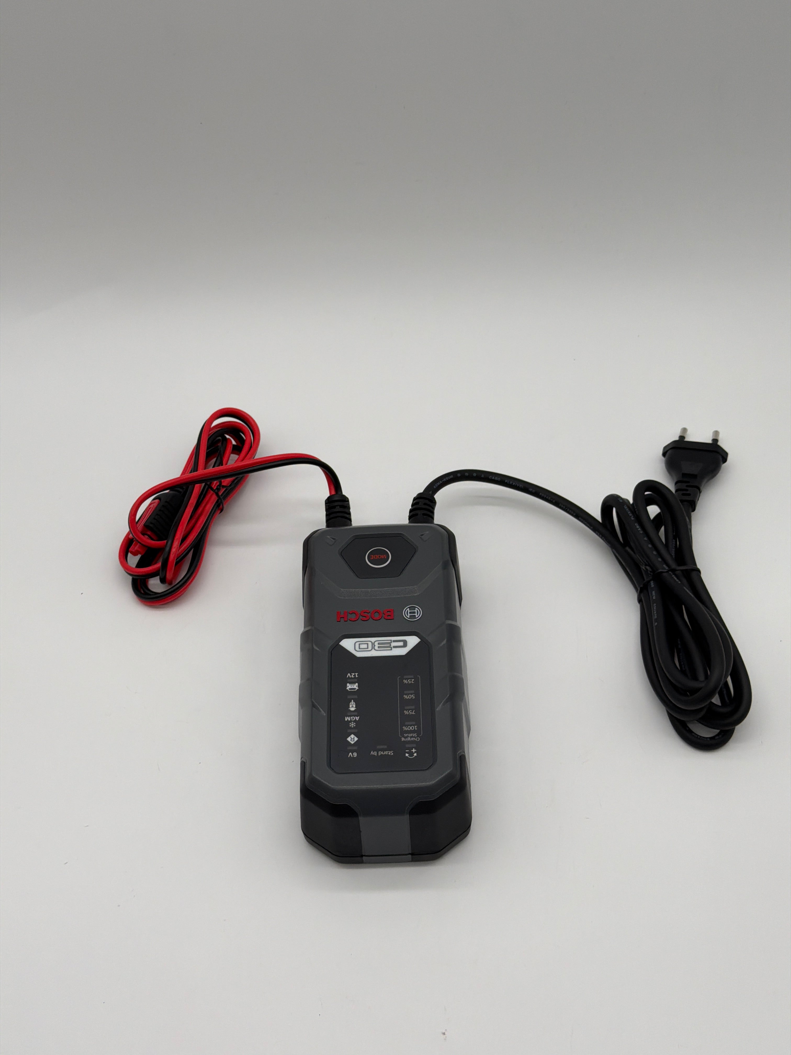 Bosch C30 Car Repair & Maintenance Bosch C30 Caricabatterie Auto 6 V-12 V, 3,8 A con mantenimento per batterie piombo, EFB, G