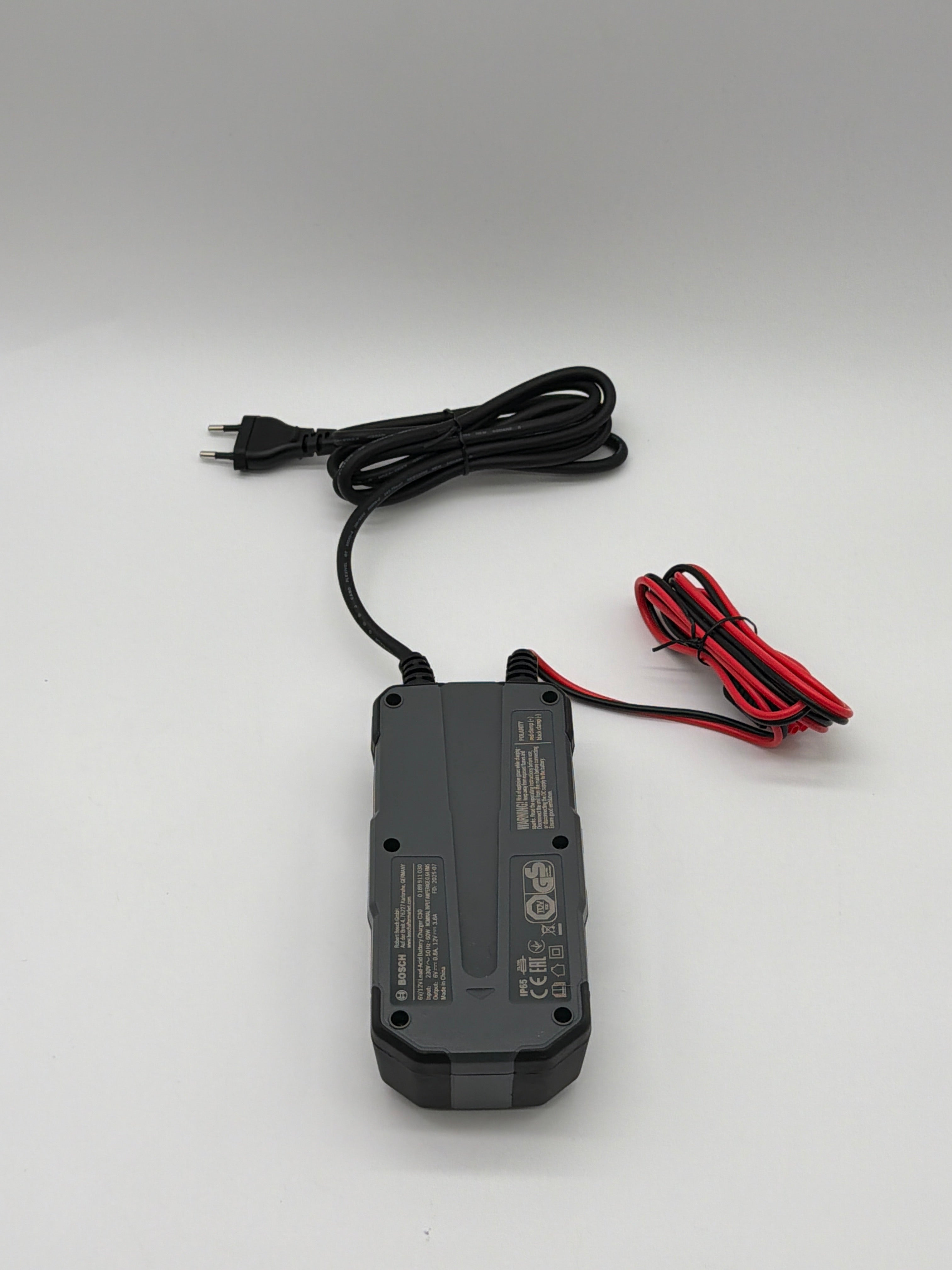 Bosch C30 Car Repair & Maintenance Bosch C30 Caricabatterie Auto 6 V-12 V, 3,8 A con mantenimento per batterie piombo, EFB, G