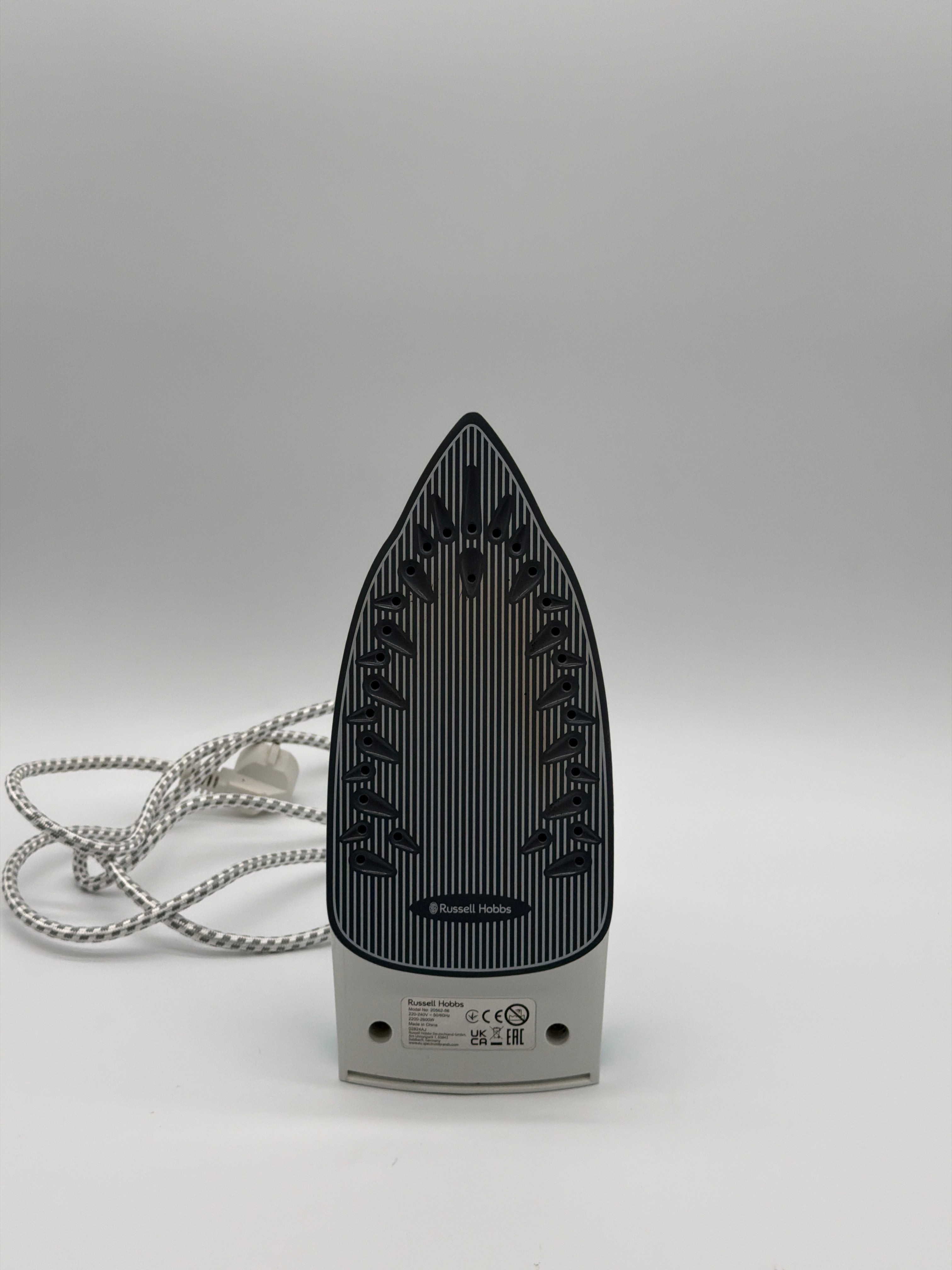 Russell Hobbs 20562-56 Ferro da stiro Russell Hobbs 20562-56 Ferro da stiro a vapore 2600W, piastra in ceramica