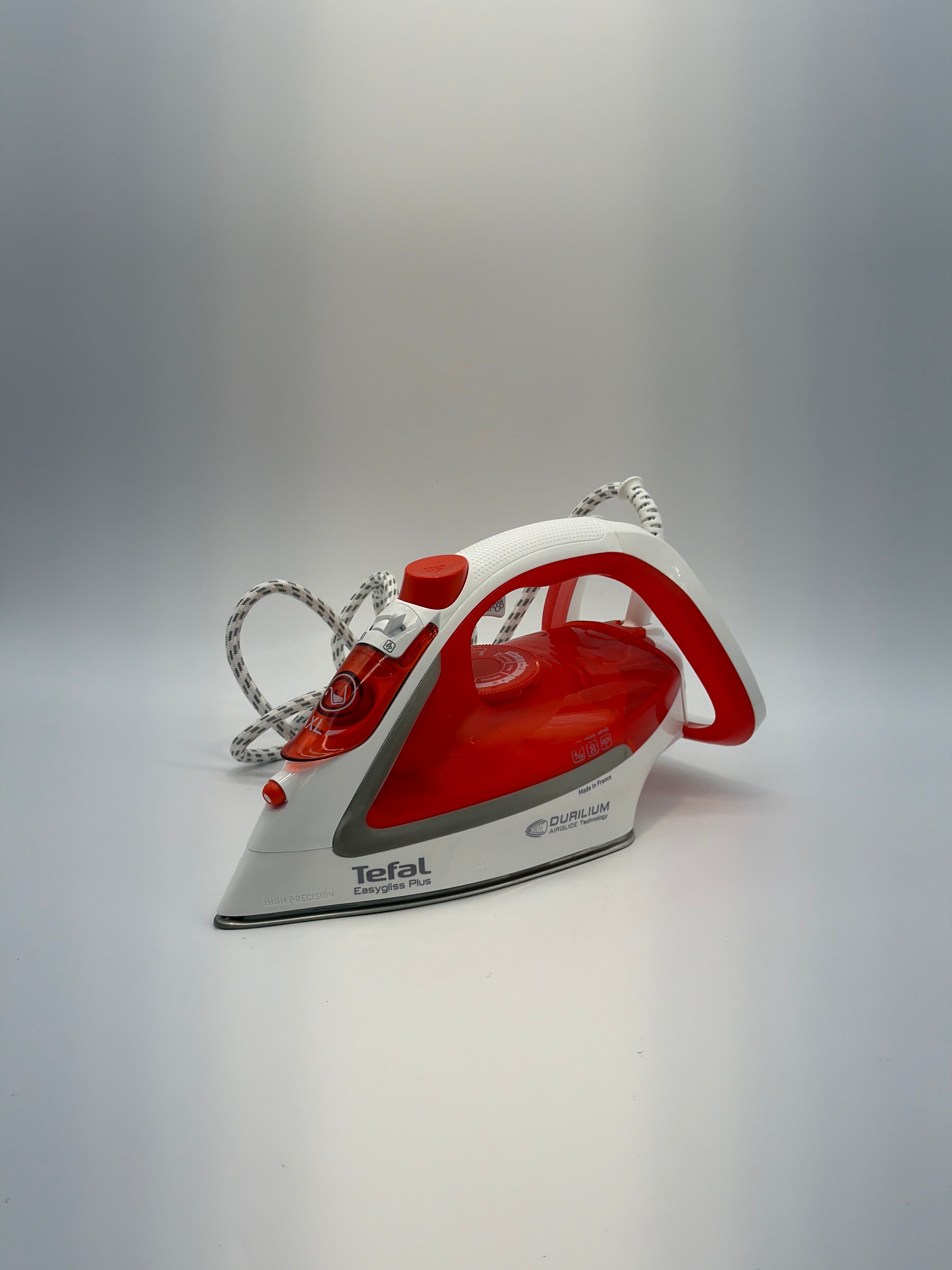 Tefal FV5738 Easygliss Plus Ferro da stiro Tefal FV5738 Easygliss Plus - Ferro da stiro a vapore 2800 W