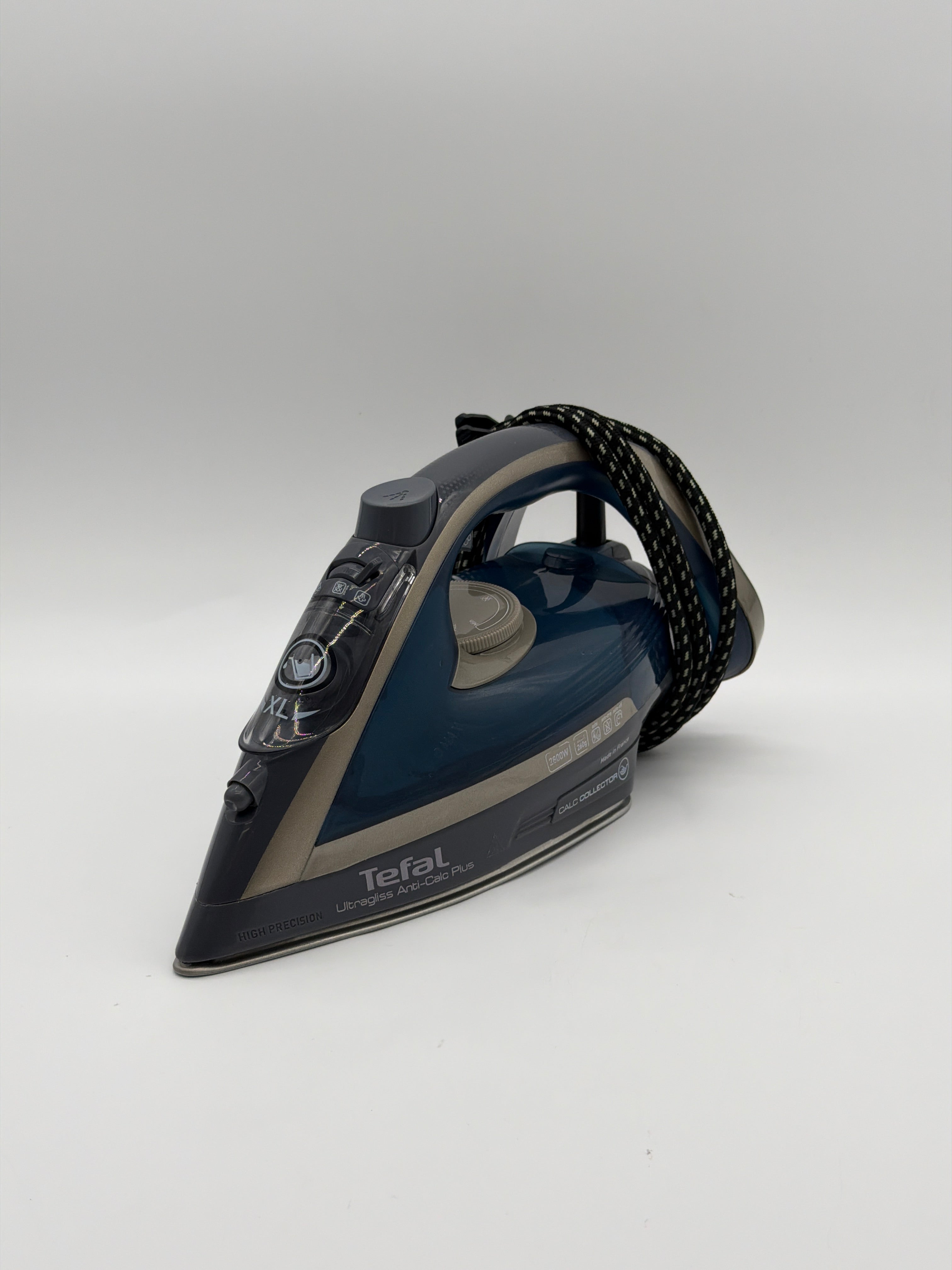 Tefal Ultragliss Plus FV6842 Elettrodomestico Tefal Ultragliss Plus FV6842 - Ferro da stiro a vapore 2800 W