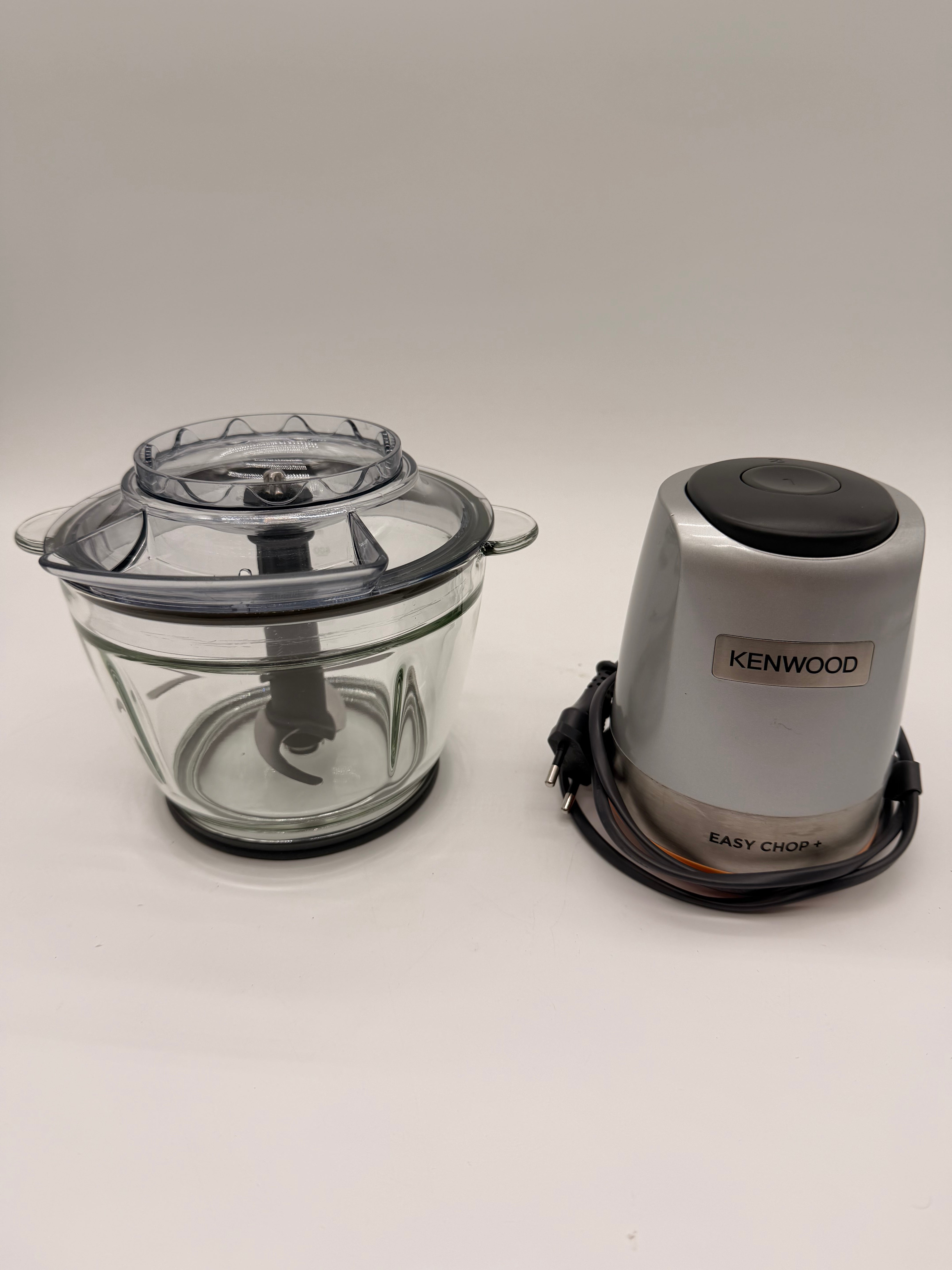 Kenwood CHP62.400SI Ice Bins Kenwood EasyChop+ CHP62.400SI - Tritatutto 500W con ciotola in vetro 600 ml