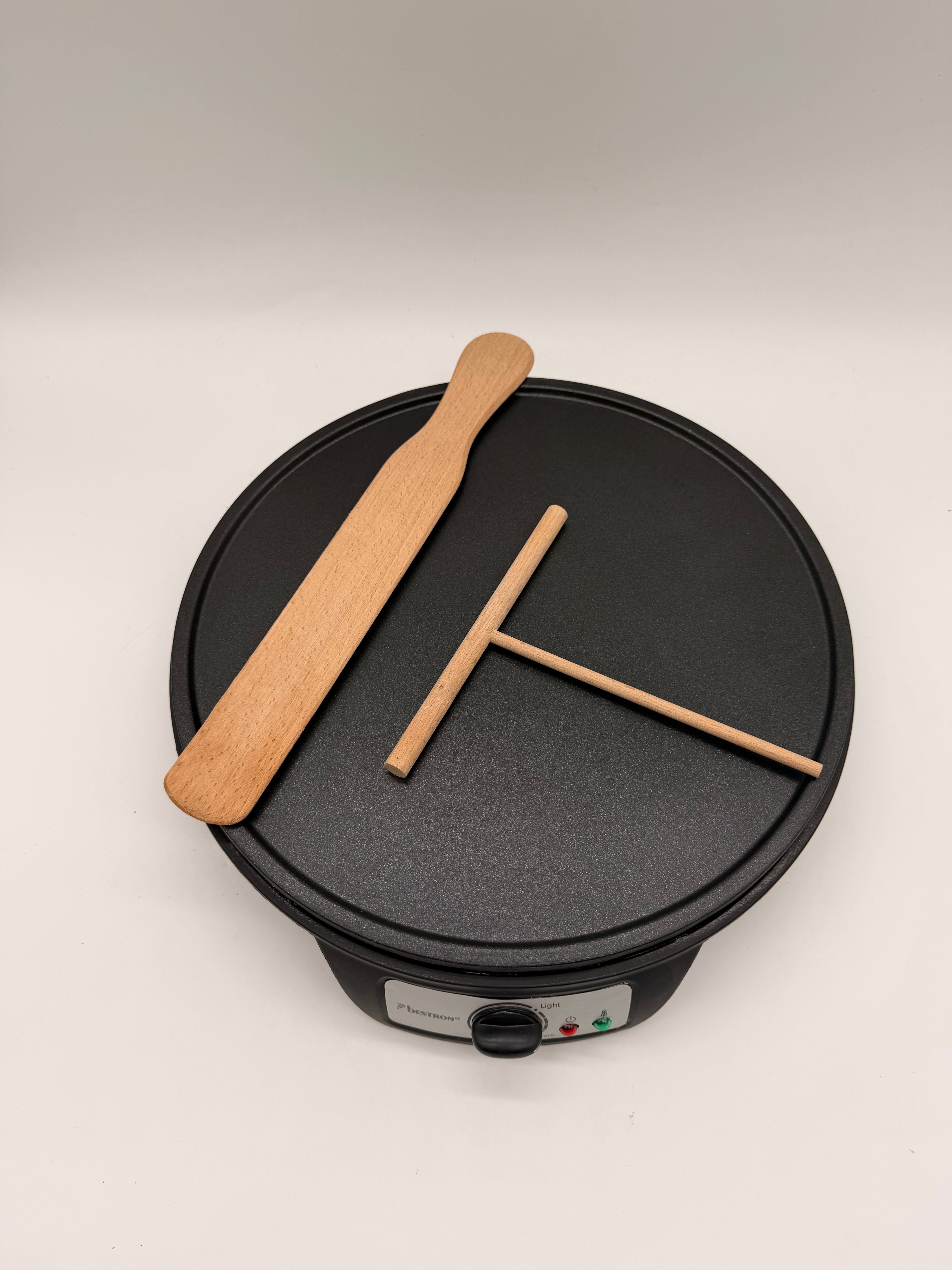 Bestron Crepiera elettrica 30 cm Electric Griddles & Grills Bestron crepiera elettrica Ø 30 cm, 1000 W, design retrò nero