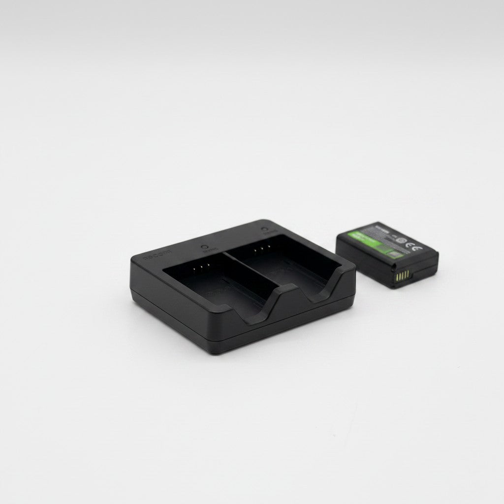 Caricabatterie originale Ricoh BJ-12 nero con batteria compatibile, venduto da Mr Bob - Home & Tech Utility