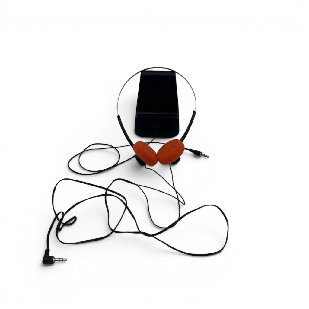 Cuffie cablate Mr Bob - Home & Tech Utility con cuscinetti arancioni e archetto sottile su supporto nero