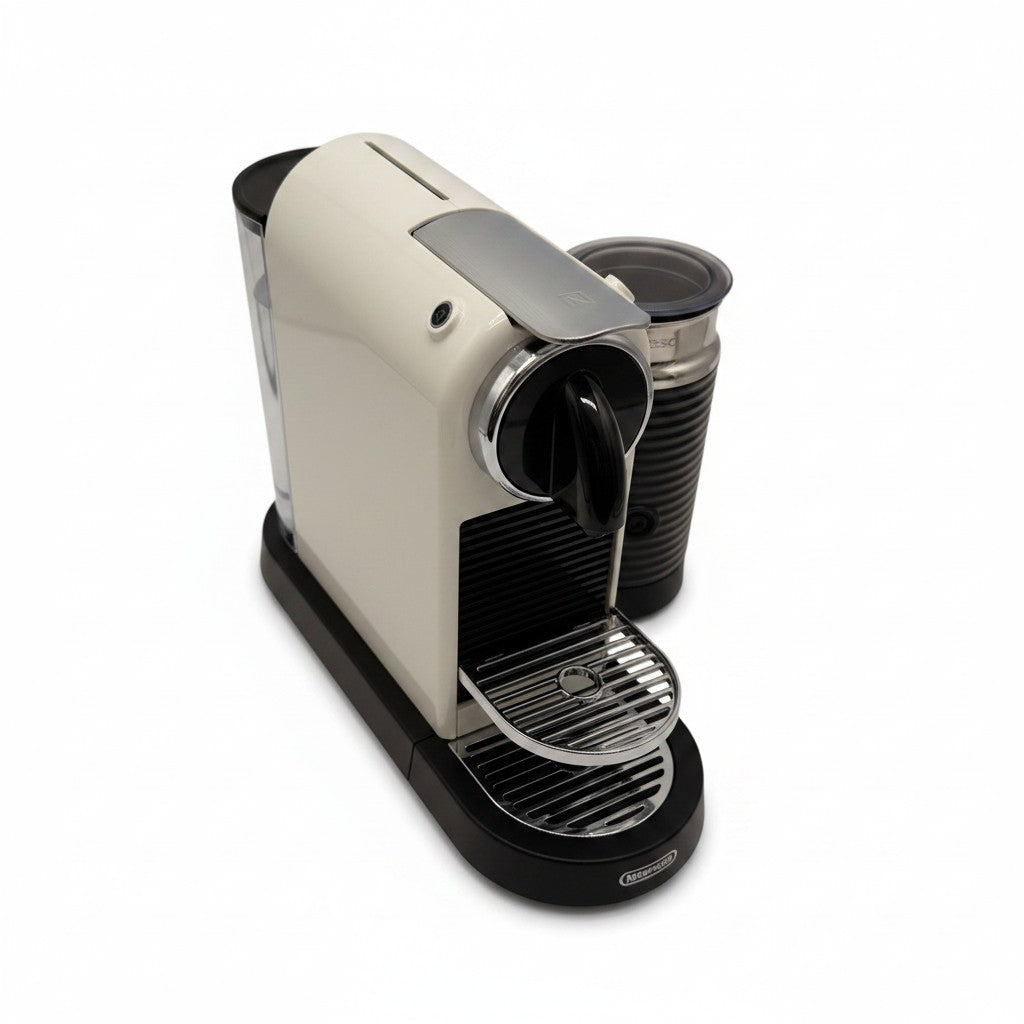 Macchina da caffè Mr Bob - Home & Tech Utility De'Longhi Nespresso CitiZ bianca con montalatte integrato