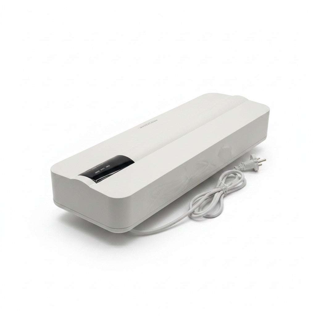 Termoventilatore da parete bianco ProfiCare PC HL 3116 con display digitale e cavo di alimentazione